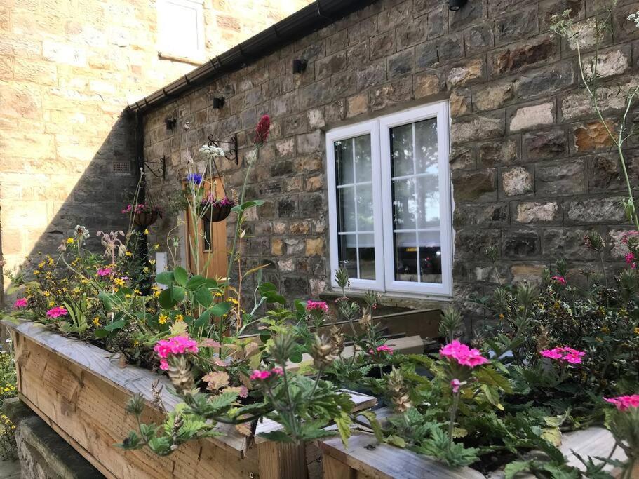 Luxury Barn Conversion At Rudding Harrogate Zewnętrze zdjęcie