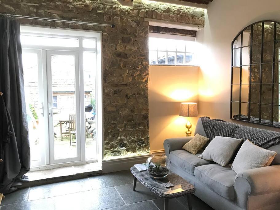 Luxury Barn Conversion At Rudding Harrogate Zewnętrze zdjęcie